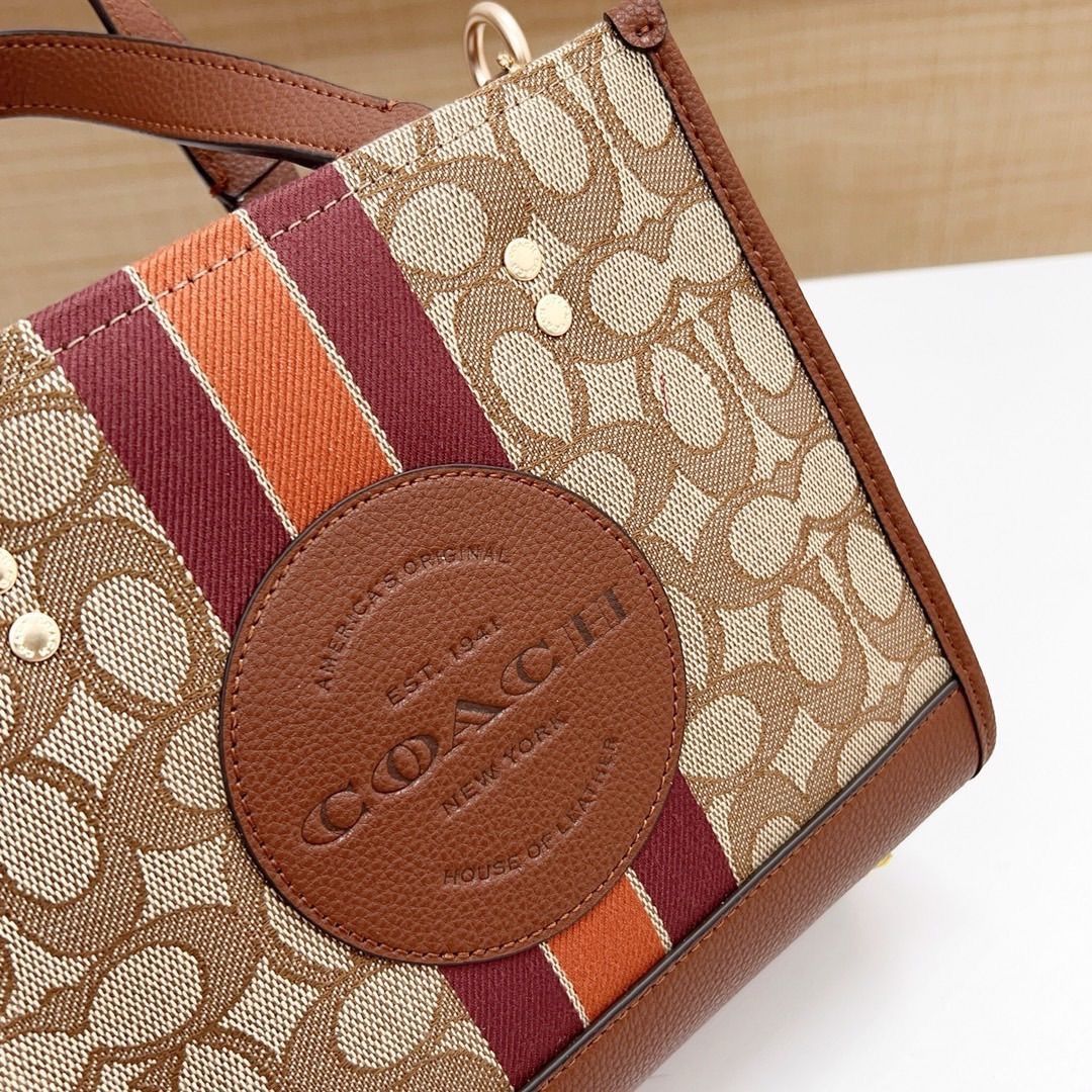 COACH デンプシー トートバッグ22 シグネチャージャカード 新品未使用