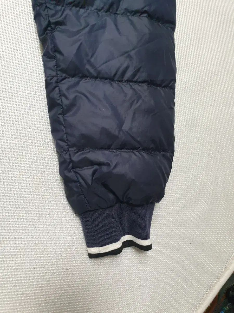 MLB ニューヨーク ヤンキース ダウンジャケット ブルゾン サイズ