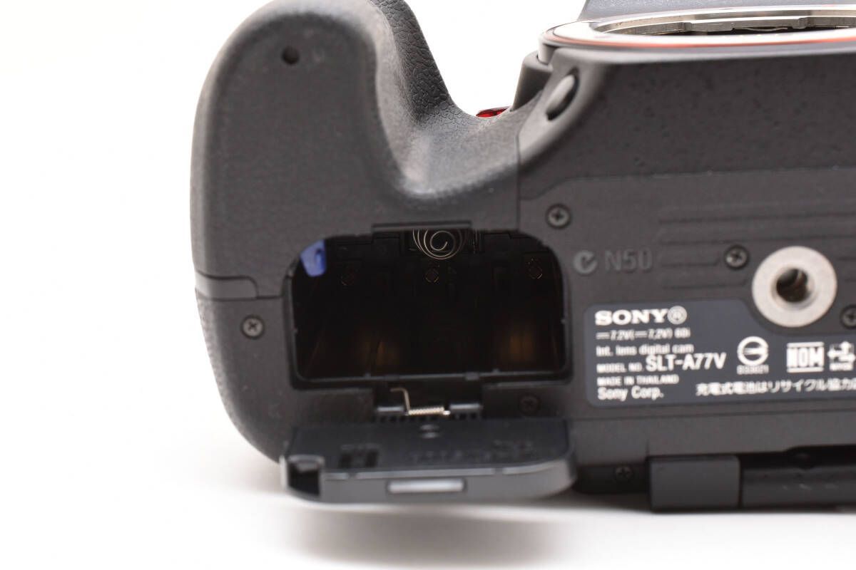 ☆訳あり美品☆ソニー SONY α77 ボディ SLT-A77V #2943W07821