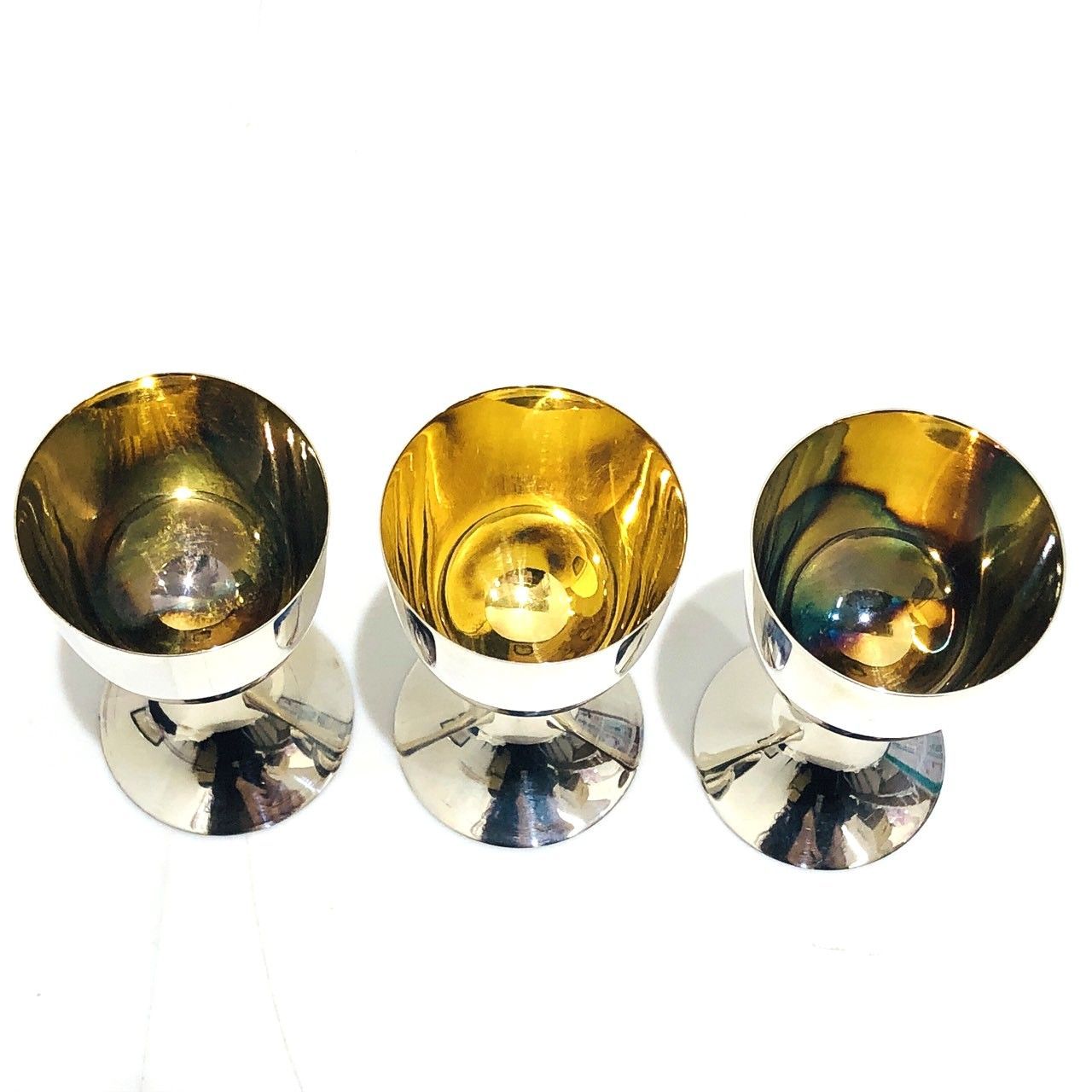 メタル製 ショットグラス 3個セット 金属 彫刻入り コップ シルバー 銀 器 メタル製 ショットグラス 3個セット 金属 彫刻入り コップ シルバー 銀