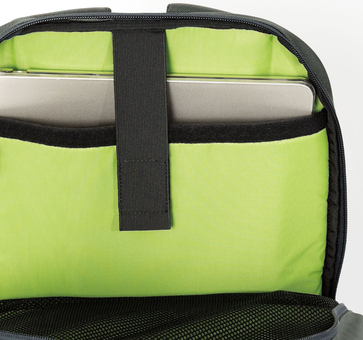 アウトドア TRIBUTE