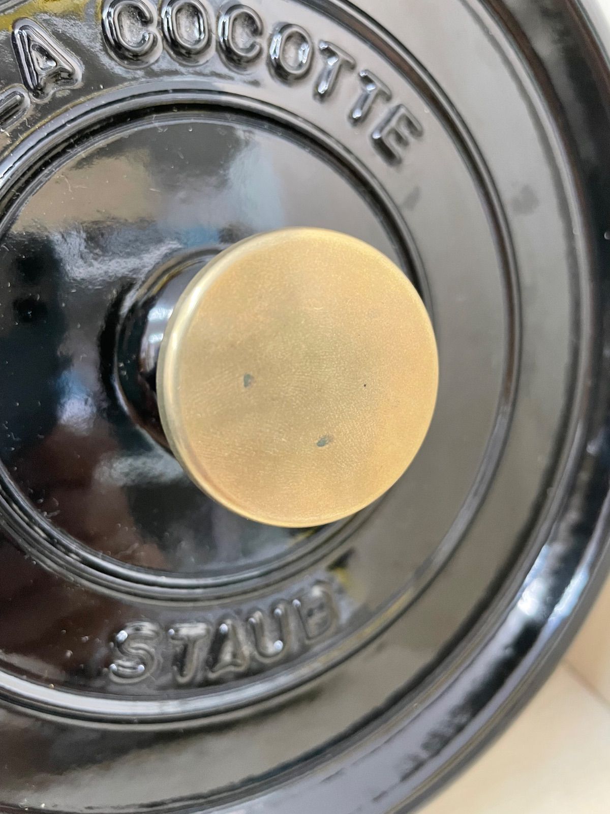 ラウンドココット シャイニーブラック