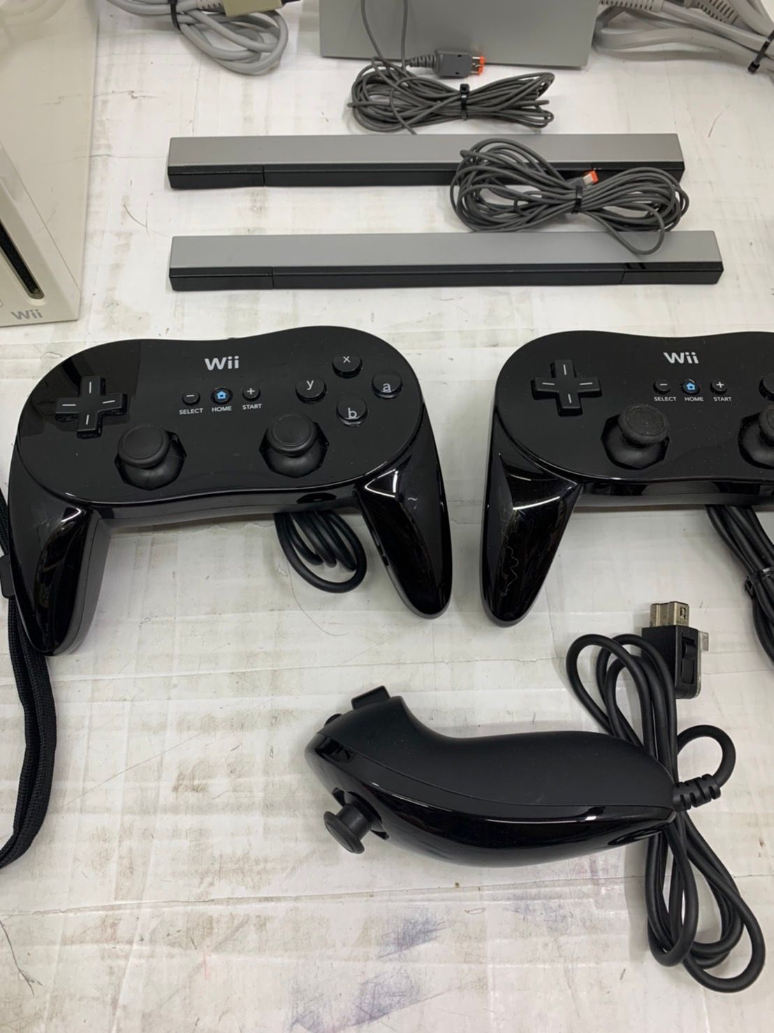 任天堂Wii本体 RVL-001【黒】 任天堂 Wii ニンテンドーWii 本体 クロ 黒 Wiiリモコン 完品 外