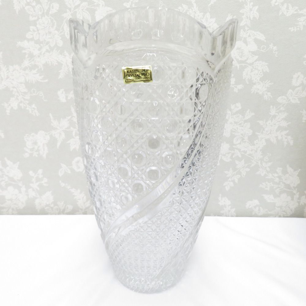 美品　ガラス　花瓶　フラワーベース　カメイガラス　ガラスの中に描かれた絵柄が素敵 美品カメイガラス 切子 花瓶 フラワーベース - メルカリ