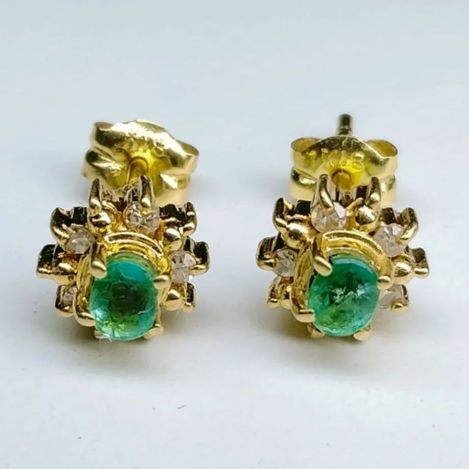 美品】K18 エメラルド 0.3ct x2 ダイヤモンド ピアス （SNA 