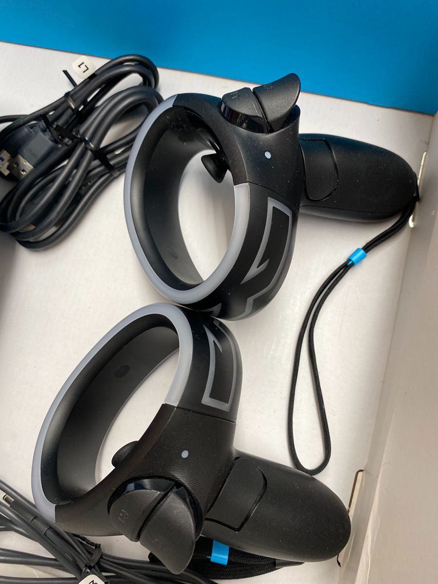 ジャンク HTC VIVE COSMOS VRヘッドセット - メルカリ