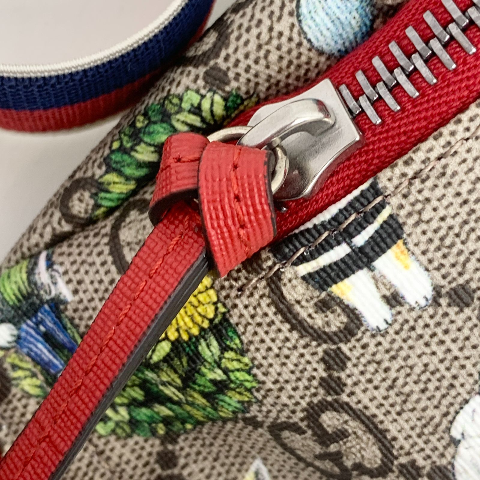 未使用 GUCCI グッチ チルドレンズ GGスプリーム ベルトバッグ