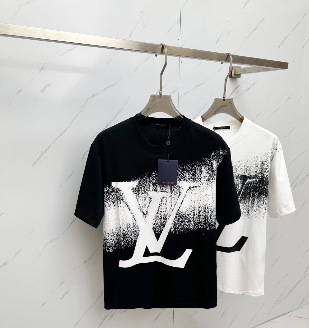 Louis Vuitton LV 23 SS星空のグラデーションロゴ半袖Tシャツ