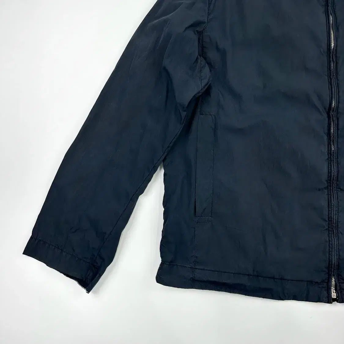 C.P. Companyのネイビーナイロンジャケット C P Company CP カンパニー ナイロン ジャケット ネイビー 105