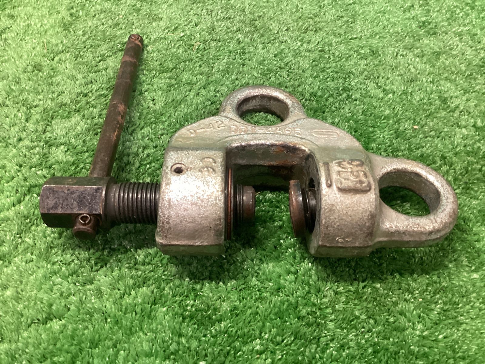 イーグルクランプ スクリュークランプ0.5ton SBB-0.5 | ITXXIMT6Y3RC