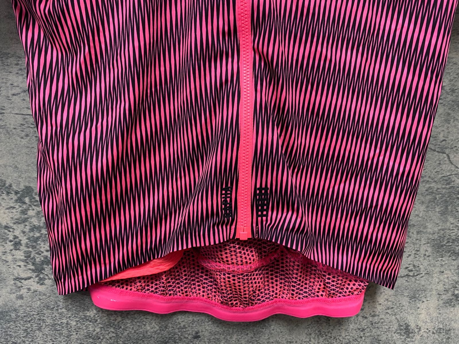 ON スパイクシューズ 23.5cm 新品 JD383 ラファ Rapha PRO TEAM FLY WEIGHT JERSEY 半袖 サイクル