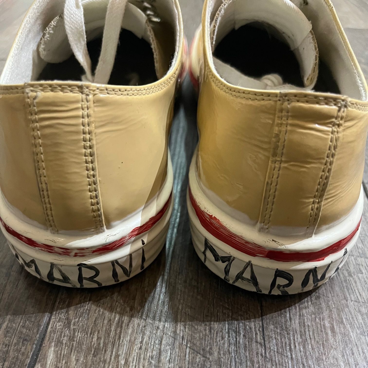 国内正規 MARNI PAINTED SNEAKERS SNZU005402 エナメル パテント