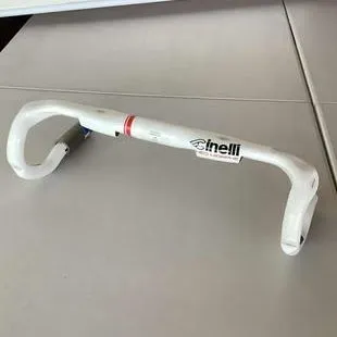 cinelli morphe カーボンハンドルバー チネリ ネオモルフェ マルチポジションのカーボンハンドルにホワイト