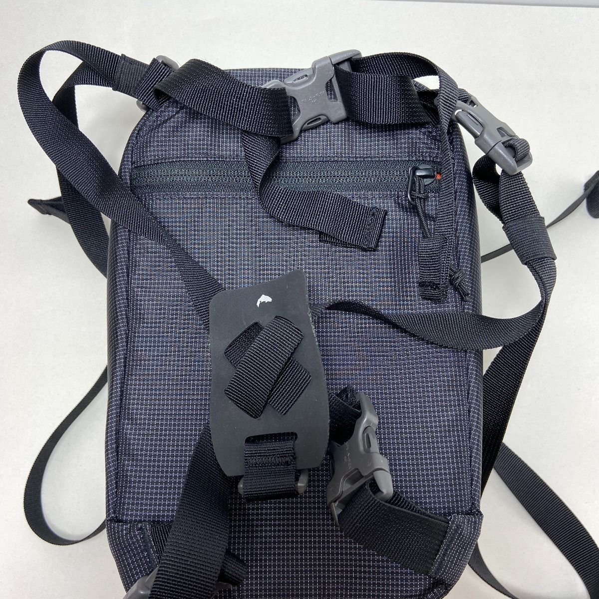 ΨΨSIMMS フィッシングバック スリングパック 本体のみ - メルカリ 