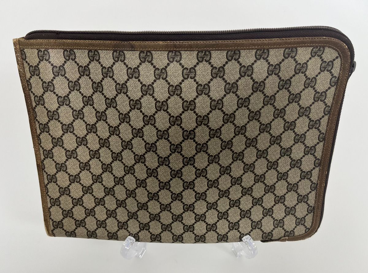 グッチ クラッチバッグ PCケース タブレットケース GGスプリーム PVC グッチ GUCCI クラッチバッグ PCケース タブレットケース GGスプリーム
