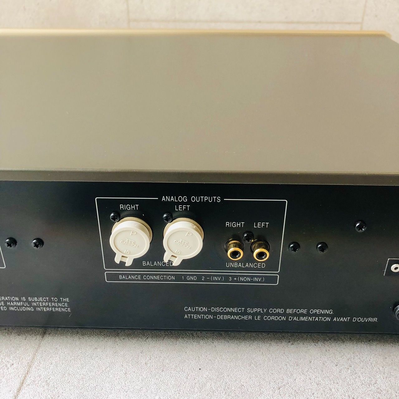 希少品】Accuphase D/Aコンバーター搭載 CDプレーヤー DP-55 - メルカリ