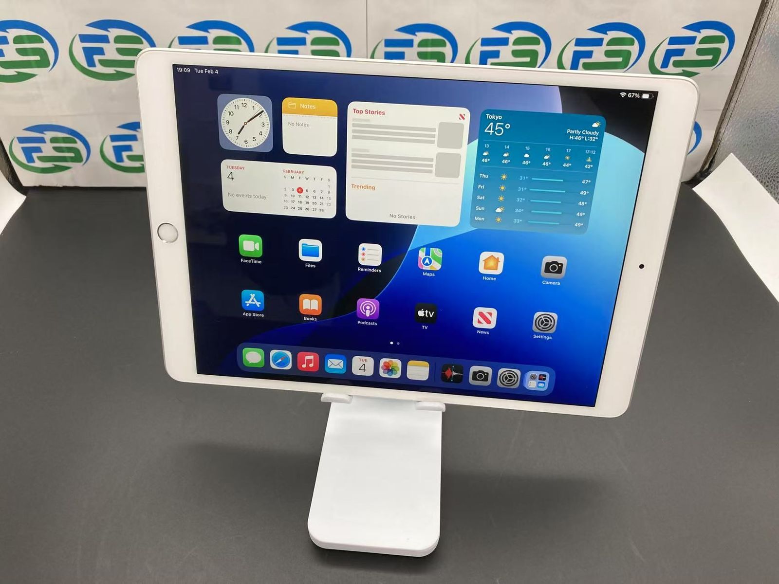 美品　iPad Air 3rd 64GB シルバー Wi-Fiモデル