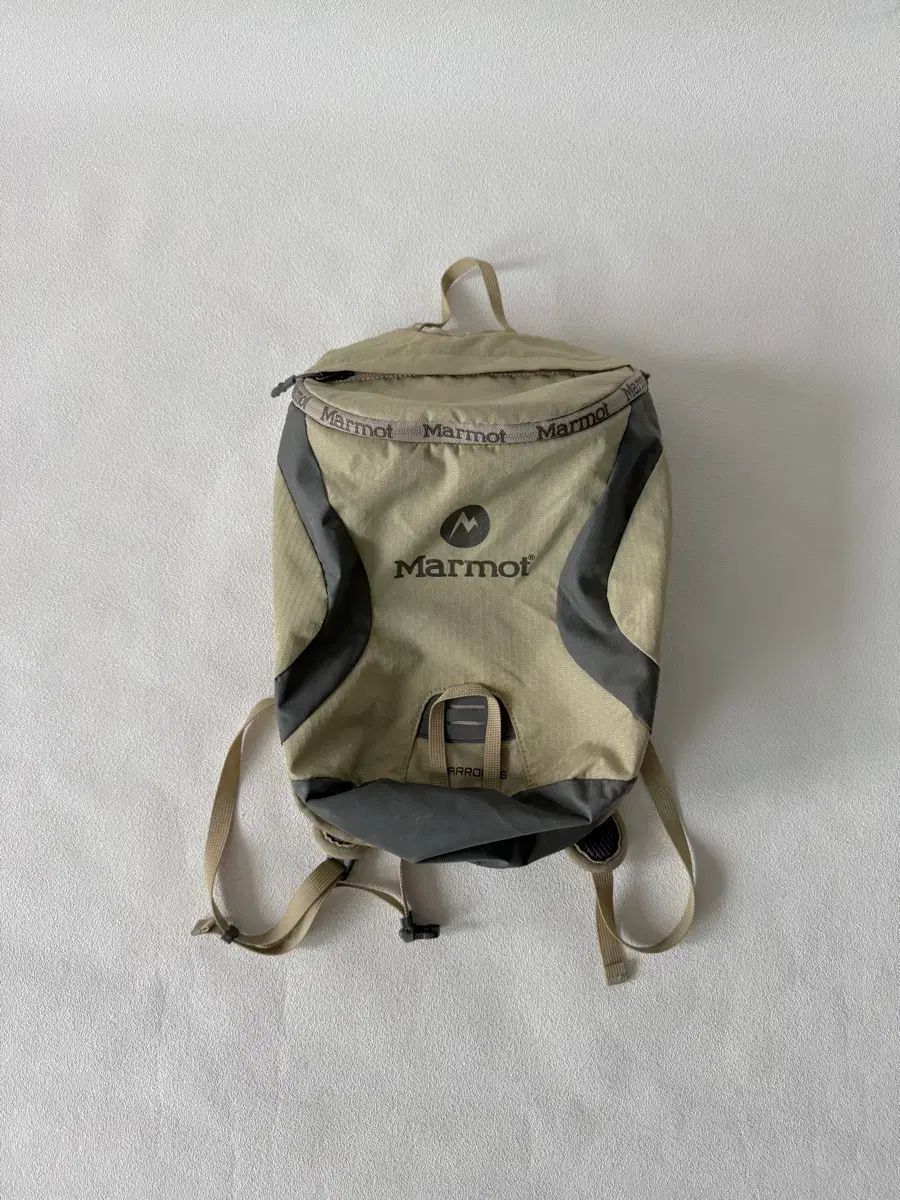 マーモット MARMOT 15L 軽量 バックパック