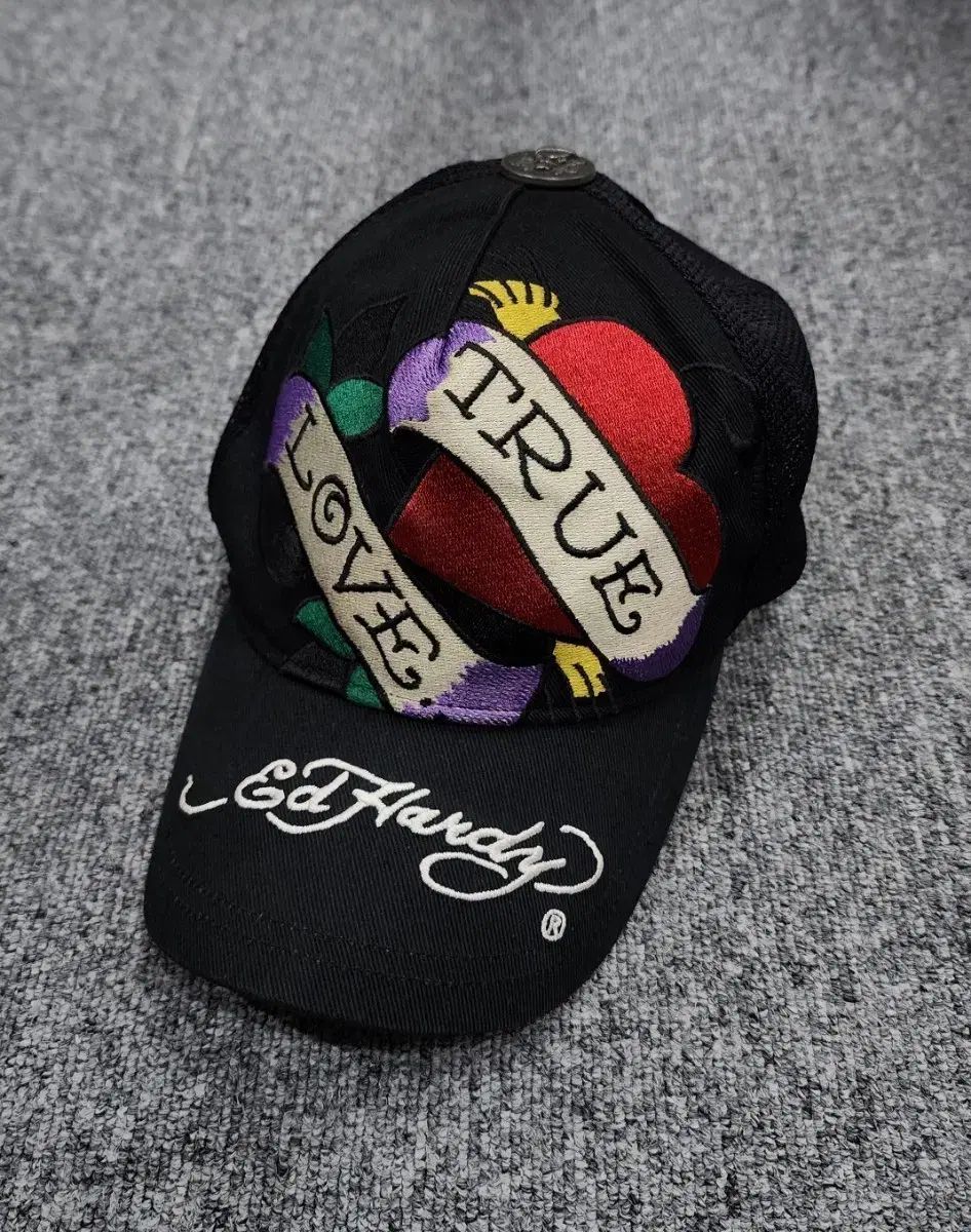 Ed Hardy(エドハーディー) True Love ハート 刺繍 トラッカー