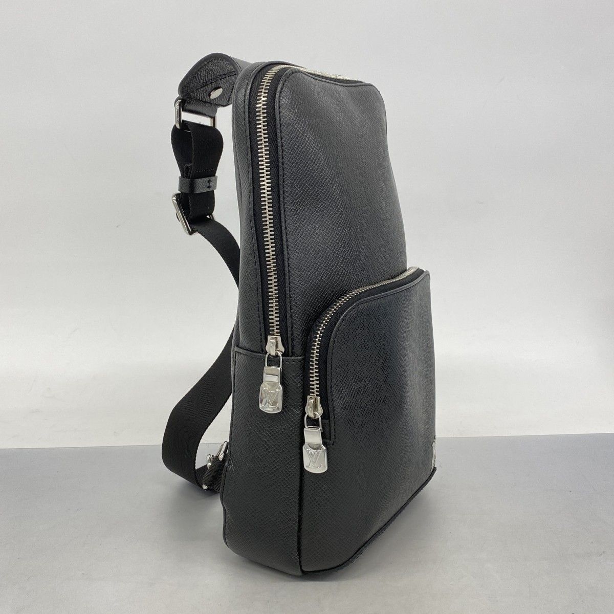 5ma0195-h ルイヴィトン ボディバッグ タイガ アヴェニュースリングバッグ M30443 ノワール メンズ