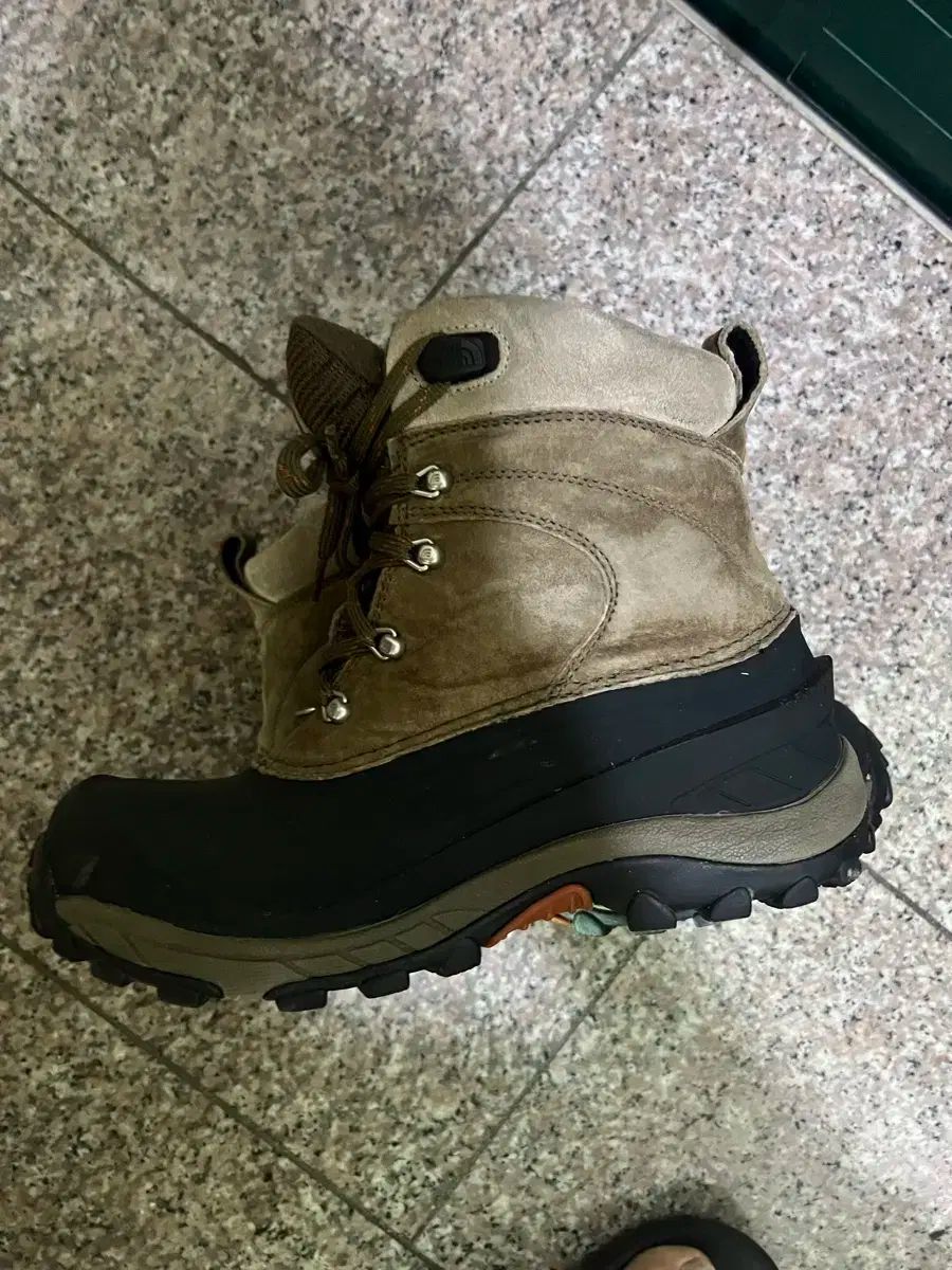 登山靴