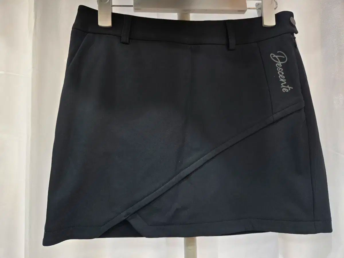 極美品 マークアンドロナ 近年 セットアップ ポロシャツ スカート