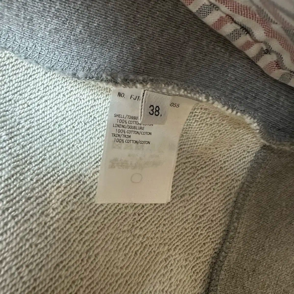 ジップアップパーカー フード付き