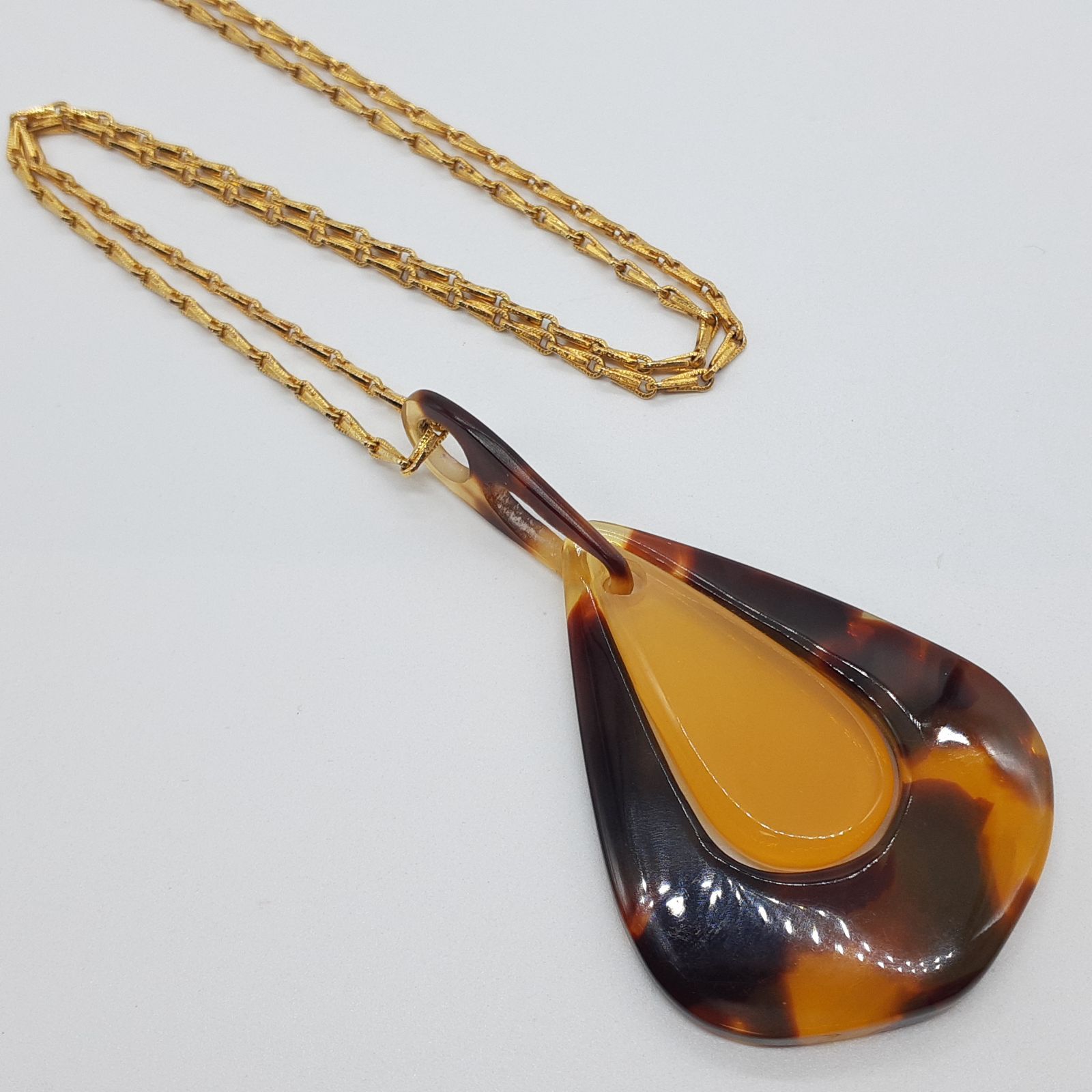 本鼈甲ドロップ型ペンダントネックレス8.2g