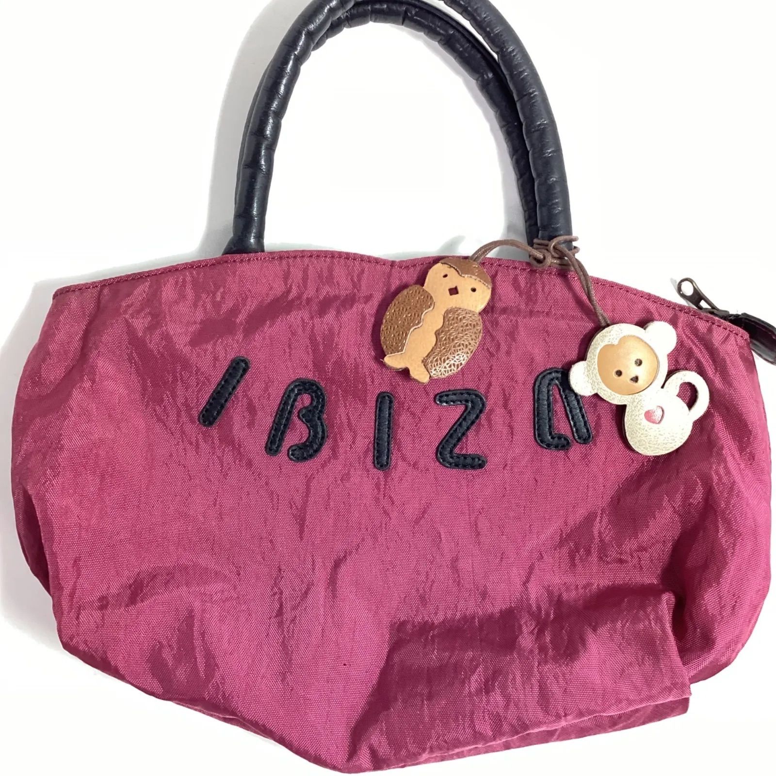 イビサIBIZA ハンドバッグ　・チャーム2つ付き　　　　　　　　　　E-S