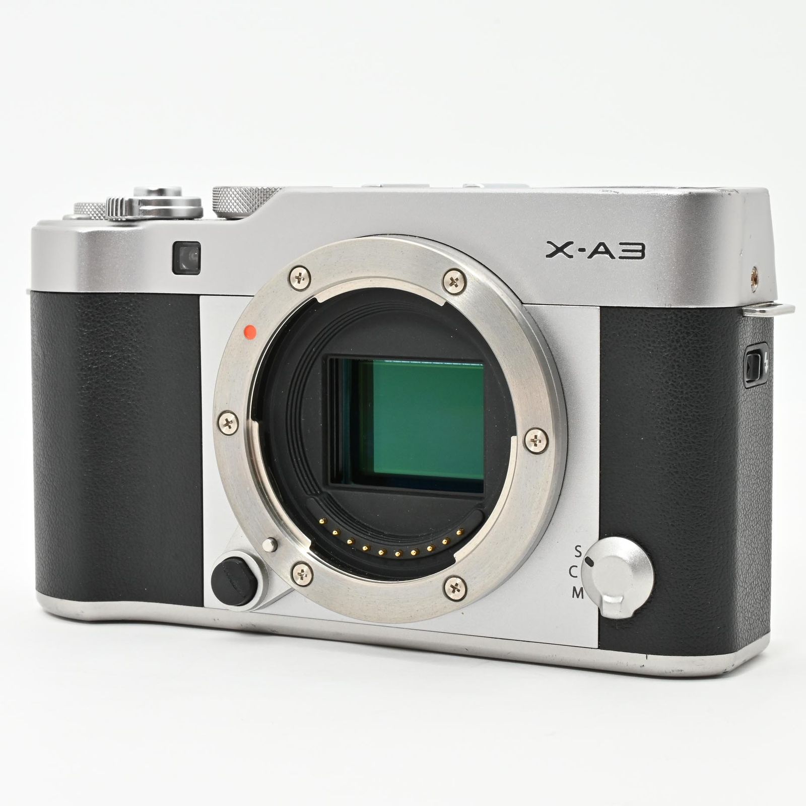 難有品 ジャンク品 FUJIFILM X-A3 本体のみ シルバー ｜通電不可｜強めの使用感あり｜部品取り 修理ベースにおすすめ｜ミラーレス一眼カメラ｜キットボックス付き