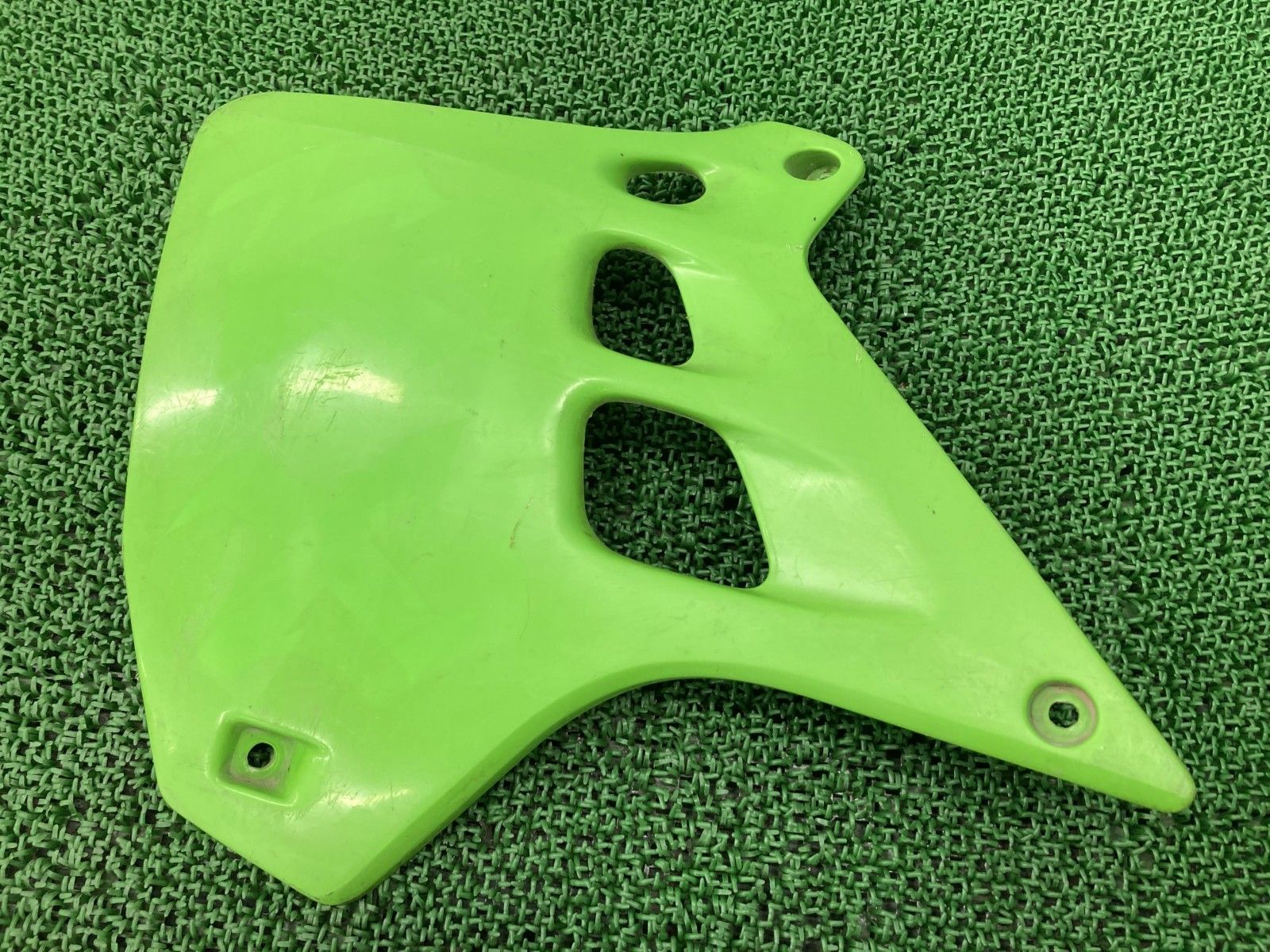 ペン立て ユニコーン 雲の上のお城 星 人気 メルヘン (ピンク)