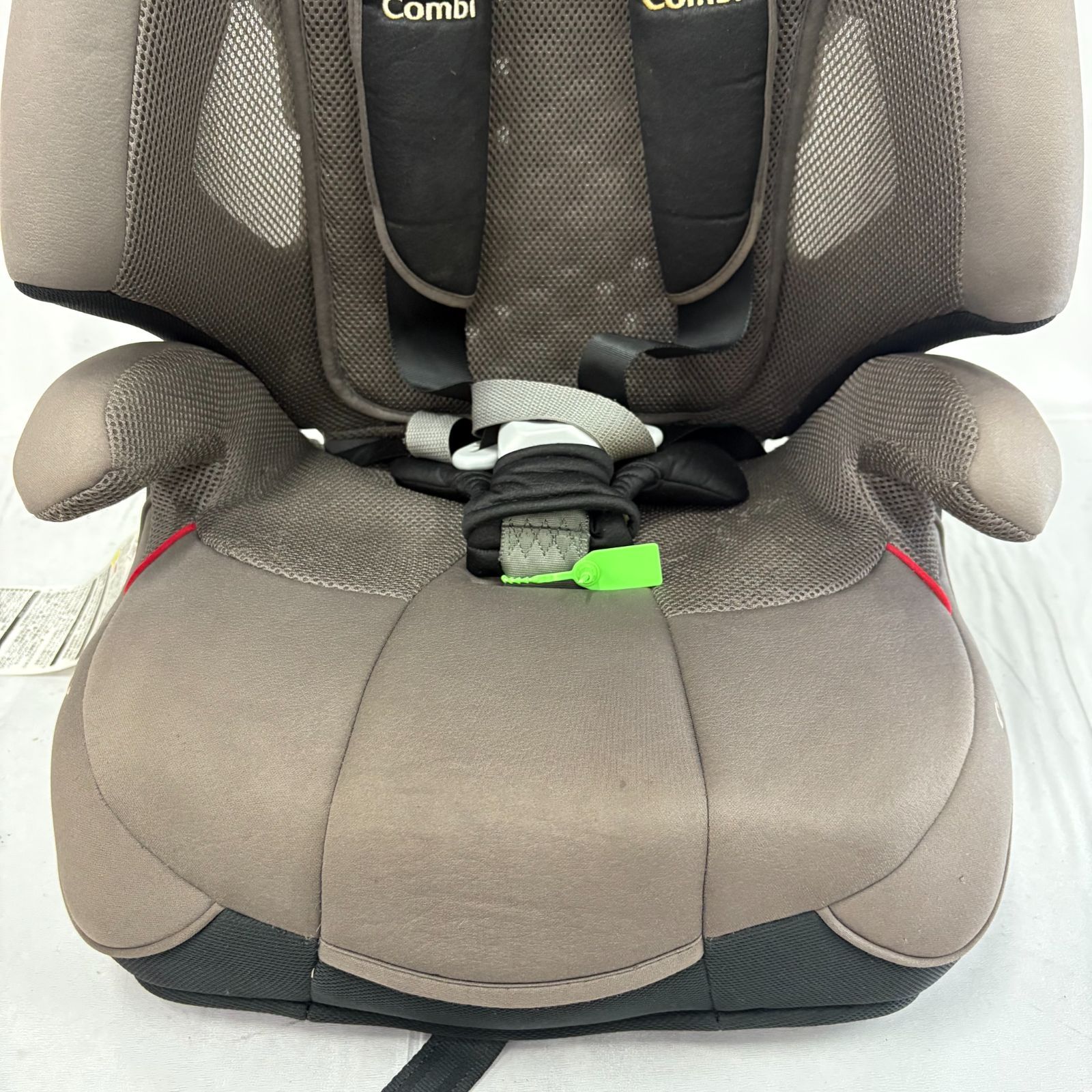 美品 combi コンビ ジュニアシート ジョイトリップ エアスルー