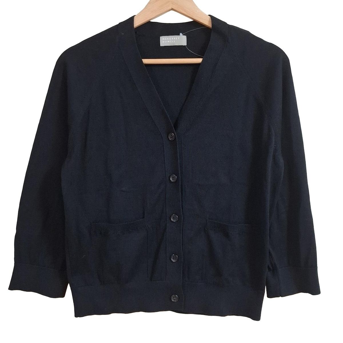 【新品】マーガレットハウエル　サイズ2 レディースMサイズ　ブラックカーディガン MargaretHowell(マーガレットハウエル) カーディガン サイズ2 M