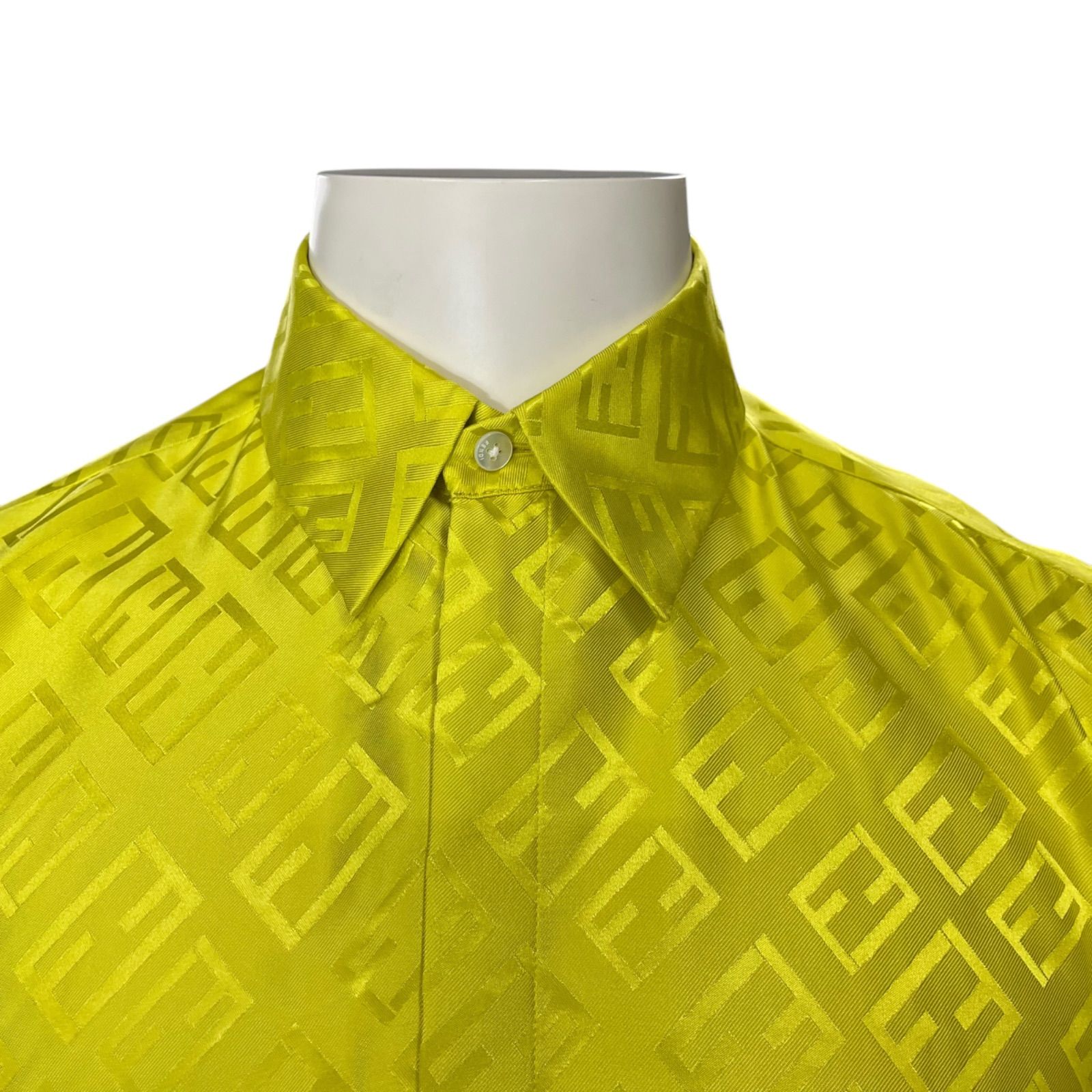 FENDI シルクシャツ 新品未使用 38 ズッカ柄 ○未使用 フェンディ FENDI シャツ シルク100 FF ズッカ柄 38、M