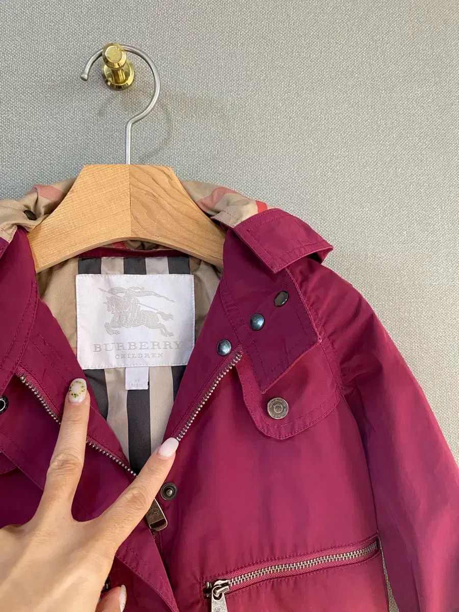 BURBERRY バーバリー キッズ トレンチ コート バーガンディー ウィンドブレーカー 3y