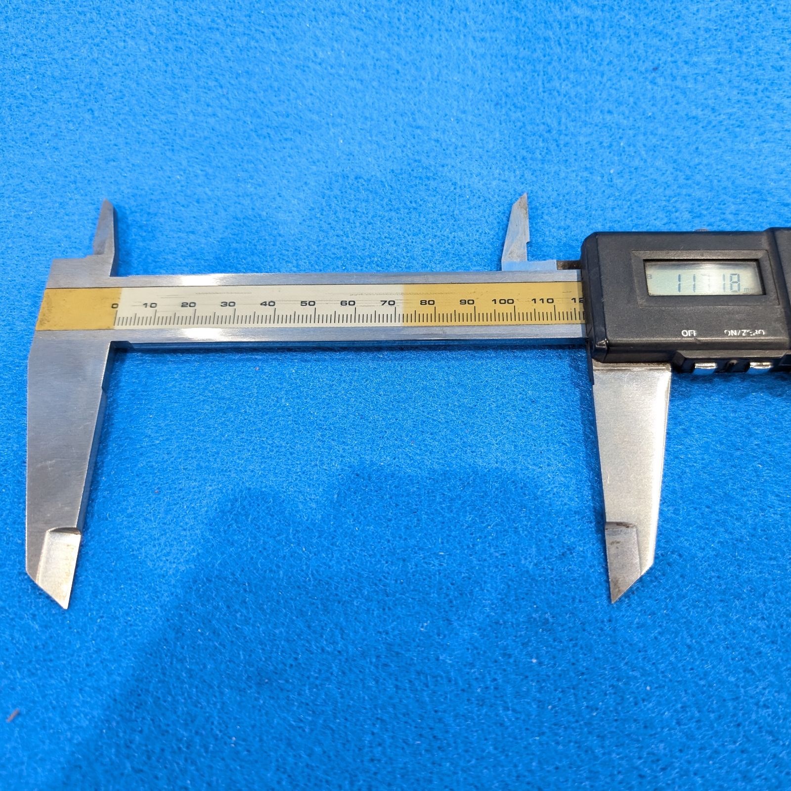 Mitutoyoデジタルノギス　ミツトヨ　CD-30C CD-30C 標準ABSデジマチックキャリパ 1台 Mitutoyo(ミツトヨ
