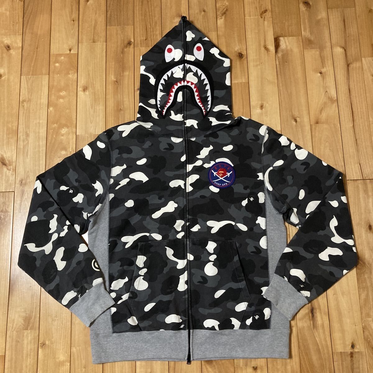 蓄光 city camo シャークパーカー shark ベイプ ape エイプ - メルカリ 