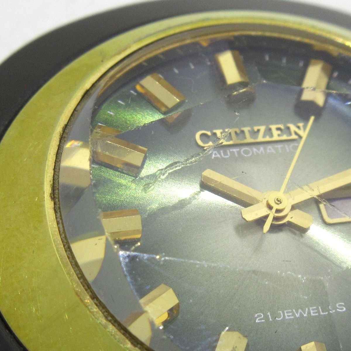 CITIZEN(シチズン) 腕時計 カスタムV2 4-652088 TA メンズ 5面カットガラス/デイデイト/21石 グリーングラデーション -  メルカリ