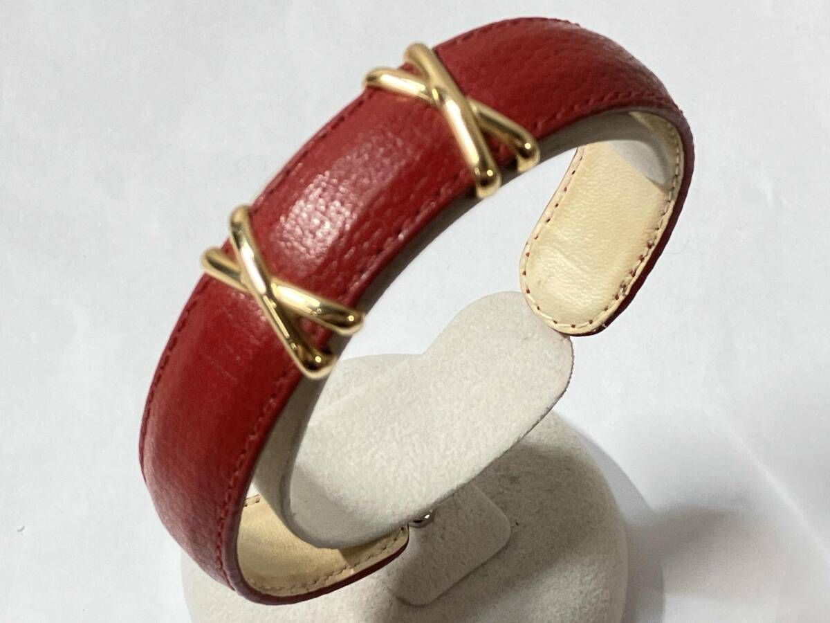 K18ゴールド 金具部分のみ 腕回り約19cm～ 総重量約15.6g 幅約1.5cmバングル