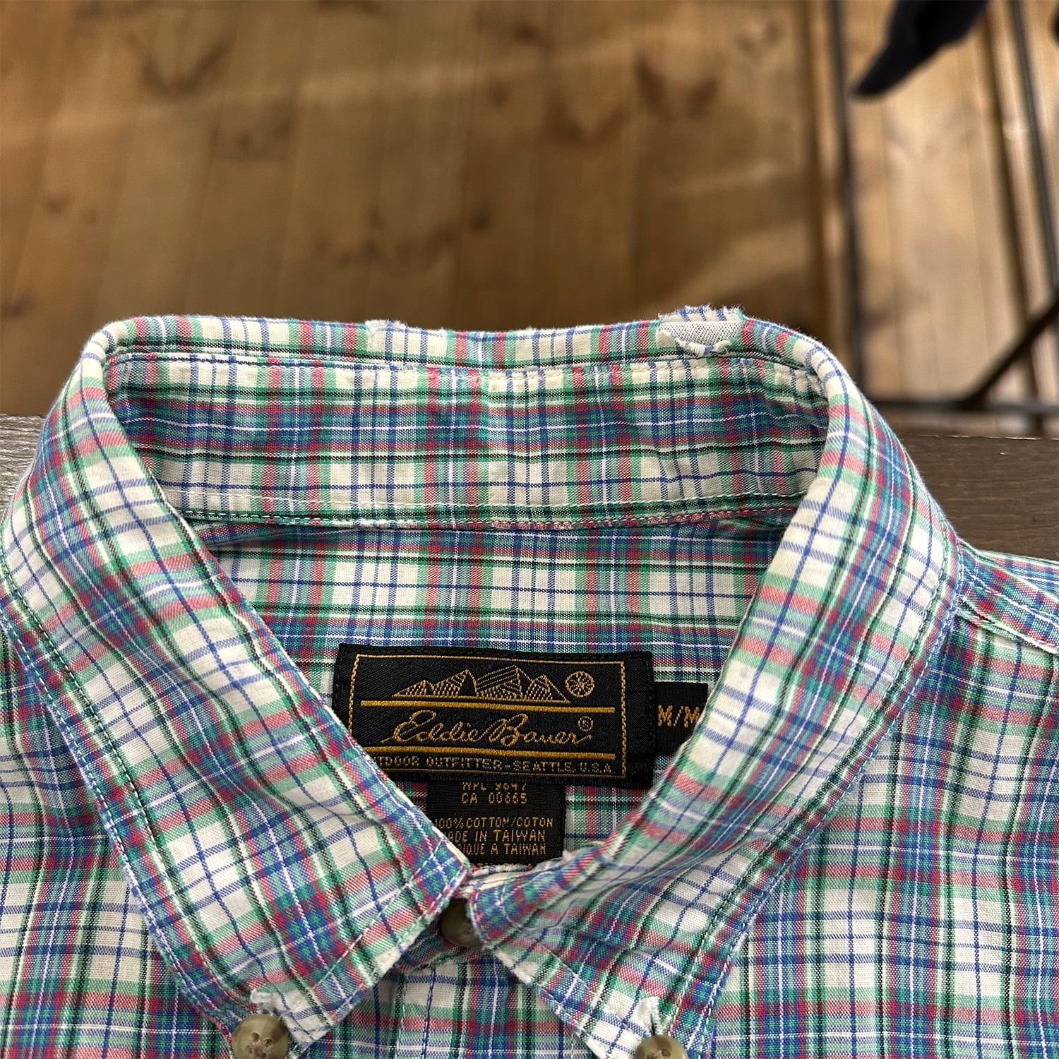90s Eddie Bauer エディーバウアー ボタンダウンシャツ コットン 古着 80～90年代 エディーバウアー Eddie Bauer 黒タグ 長袖 ボタン