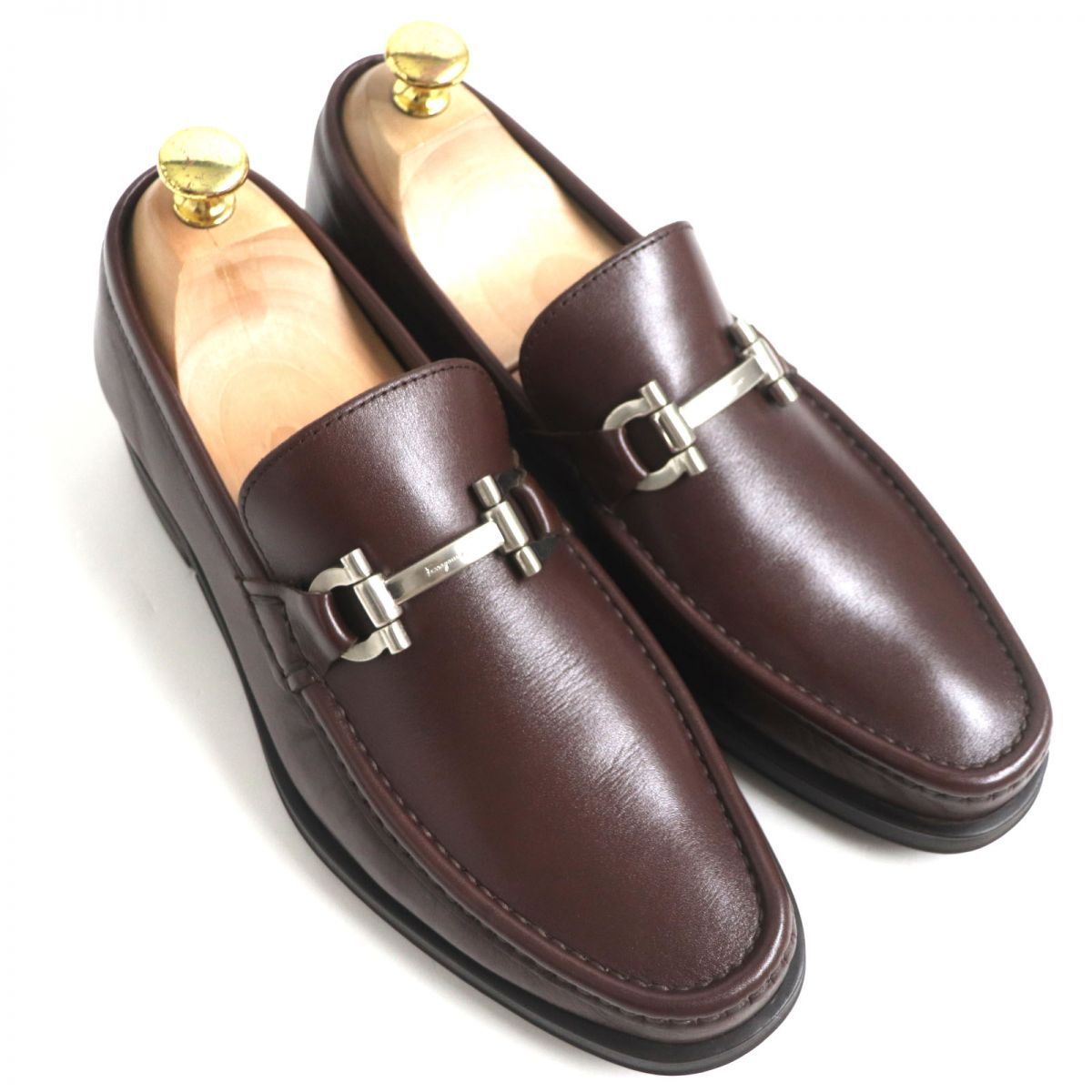 美品▽Salvatore Ferragamo サルヴァトーレフェラガモ レザー ロゴ刻印