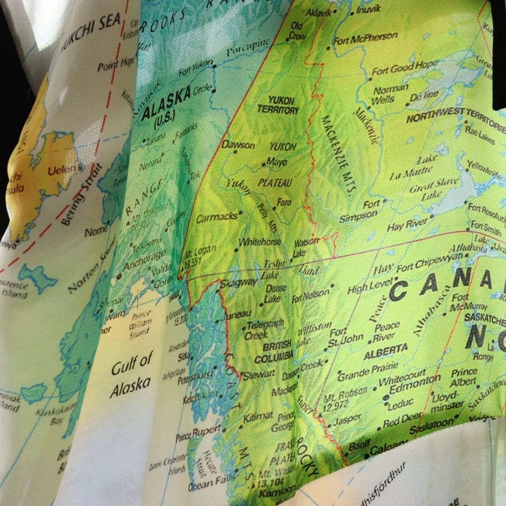 Sacai (サカイ) WORLD MAP ワールドマップ総柄 プリーツ