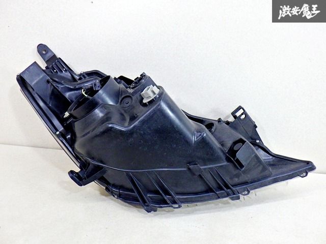 トヨタ 純正 NCP130 ヴィッツ RS ハロゲン ヘッドライト ヘッド