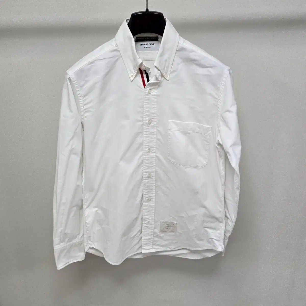 THOM BROWNE.シャツ 1.2万均一　まとめ買いでさらにお得 MWL001A-F0313-100_V1.jpg?v=