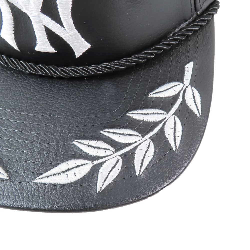 BEAMS 【別注】NEW ERA キャップ レザー 刺繍 帽子 黒 ブラック NEW ERA キャップ 帽子 「別注」NEW / 920 BEAMS Logo Cap