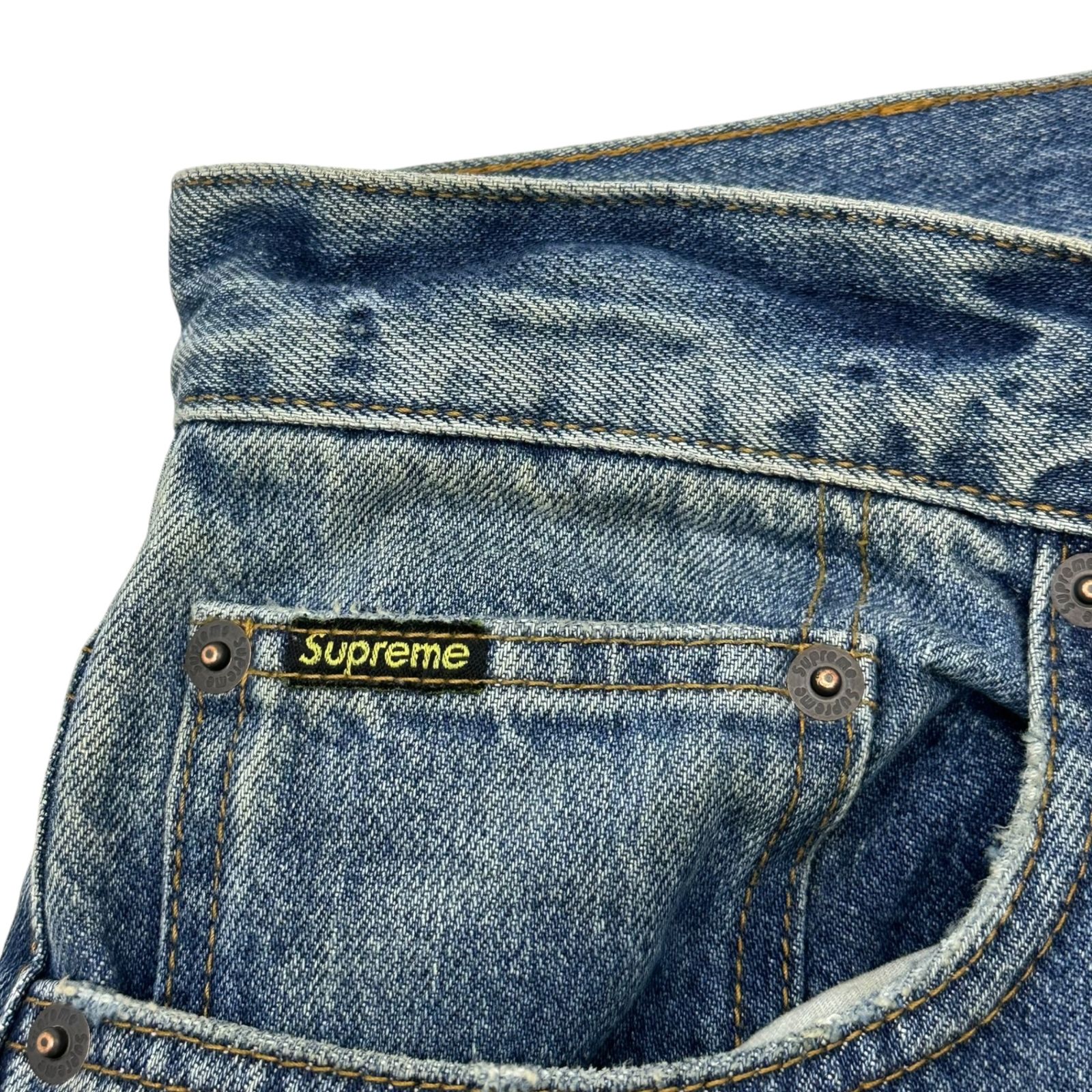SUPREME(シュプリーム) 24AW Distressed Loose Fit Selvedge Jean