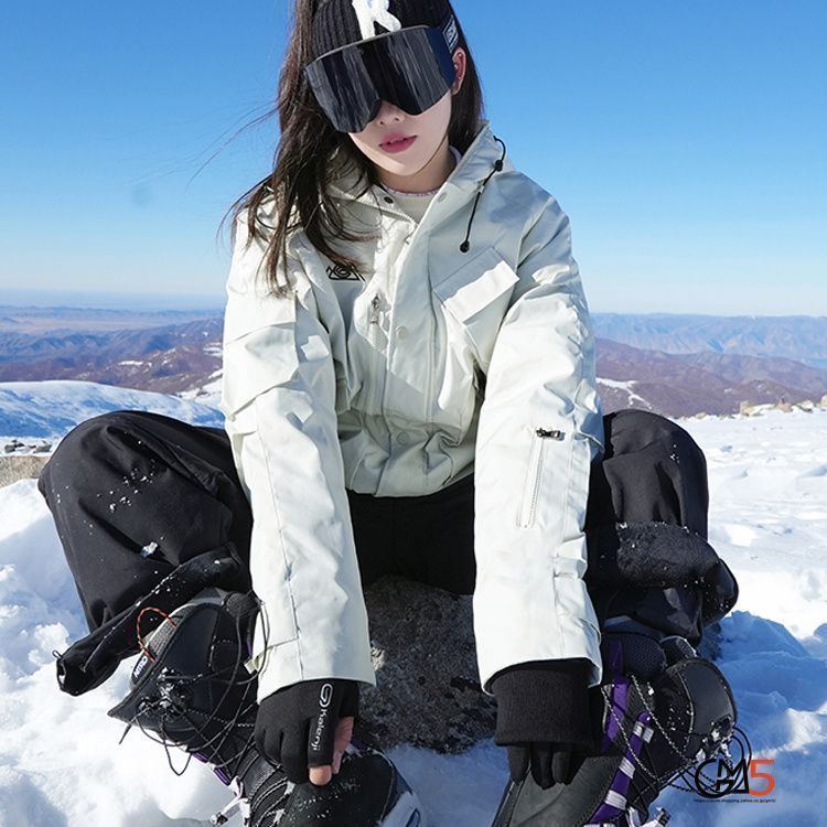 スノーボードウェア 女性用 BLENT スノーボードウェア 女性用 BLENT（スノーボードウェア 女性用