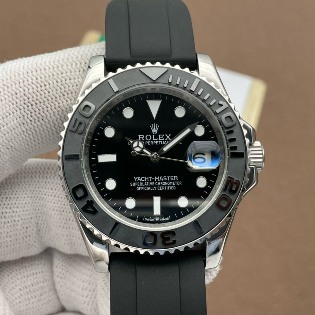 新品未使用 箱付  ROLEX   腕時計です 専用ページ