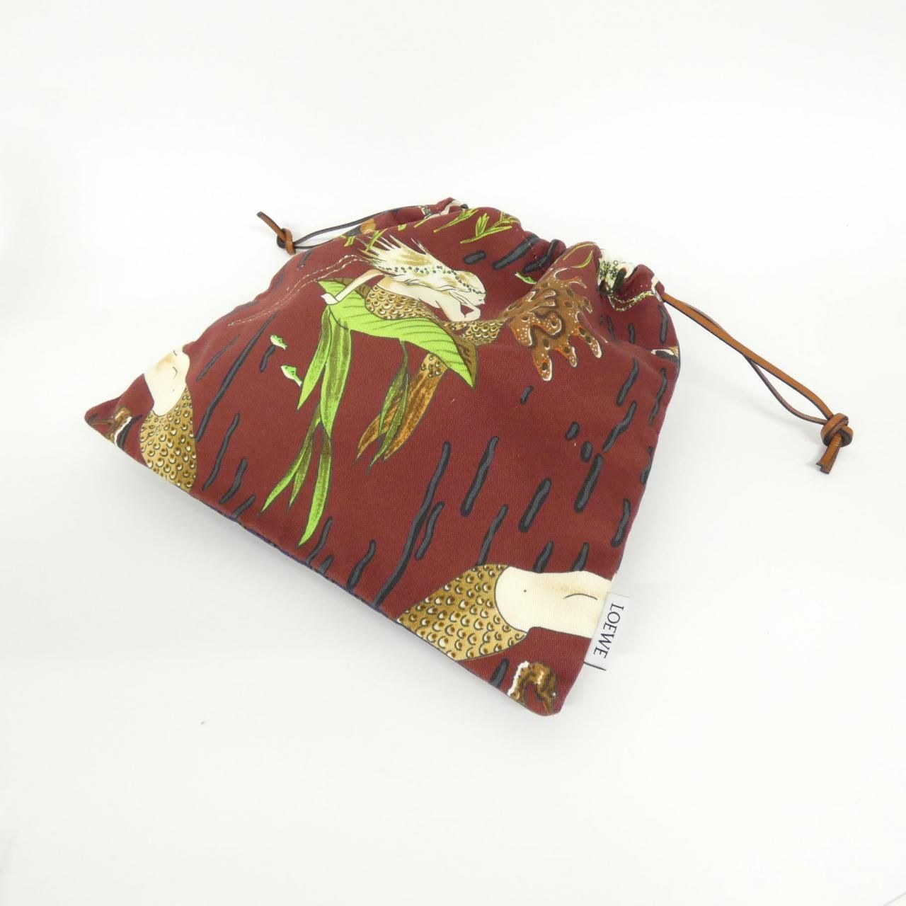 C822057X02 ポーチ