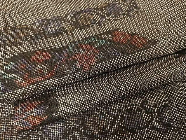 平和屋着物○本場大島紬 泥染 7マルキ 横段更紗花文 正絹 逸品